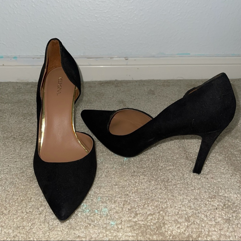 Women’s Black Pumps
